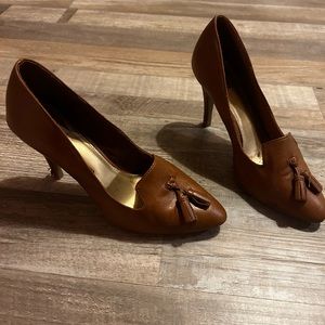 Vintage Tassel Toe Pumps